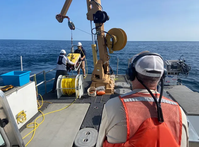 Scientists Discover Lake Michigan Sinkholes